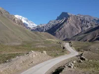 Vue sur l'Aconcagua (photo <a href="http://larevanchedescigales.org/">Maud Bailly</a>)