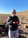 Au petit matin, Marie se dépêche d'engloutir son avoine bouilli avant qu'il ne soit complètement froid.