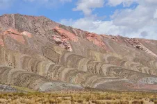 Montagnes multi-colores