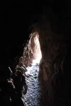 Assez long tunnel à emprunter avec de la lumière car il y a quelques virages et un cul de sac