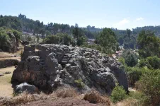 A priori les incas étaient des maniaques des escaliers et ils ne pouvaient pas se passer d'en sculpter dans les roches (sans acier, uniquement avec des métaux "mous", du bois et de l'eau)