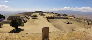 Les Olmèques ont arrasé la montagne pour construire le site