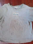 Oui vraiment il va falloir racheter un T-shirt, ou alors un bavoir....