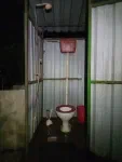 Magnifique salle de bain extérieure. Un des bienfaits de ce voyage est de réussir à kiffer une douche dans ces conditions minimalistes