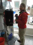Distributeur d'eau chaude pour le maté. Sans ce genre de petite machine, les argentins seraient perdus.